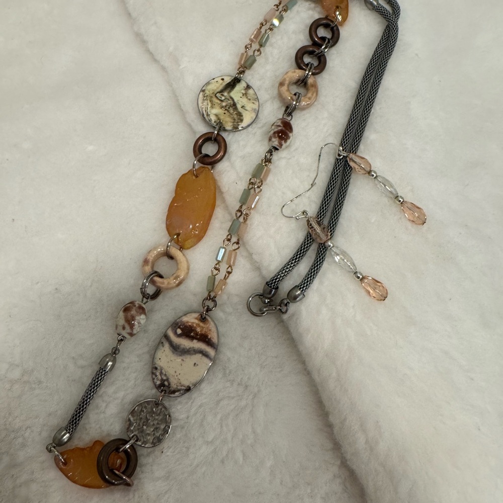 Jewelry Set Earrings and Long Necklace peach and silver bit of animal print